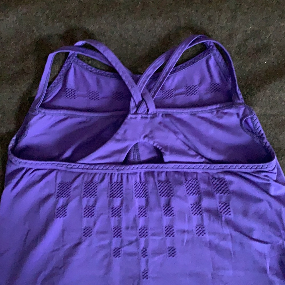 Athleta Built In Bra Tank - Picture 4 of 5